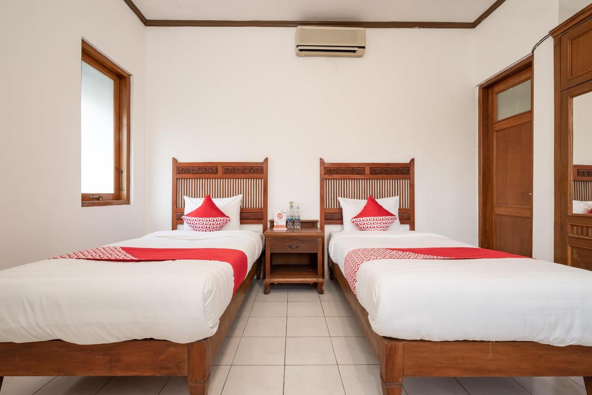 โอโย 1778 โอมะฮ์ ดูเวต Hotel Beran Kidul ภายนอก รูปภาพ